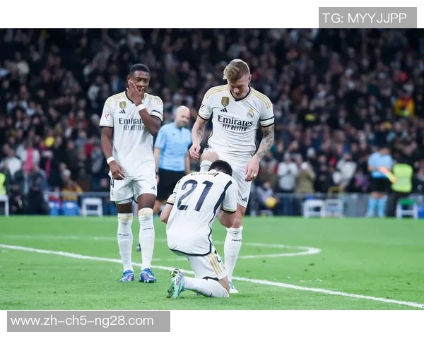 欧冠淘汰赛前瞻:西甲皇马形势严峻英超双雄稳进德甲多特面临挑战 欧冠淘汰赛前瞻:西甲皇马形势严峻英超双雄稳进德甲多特面临挑战